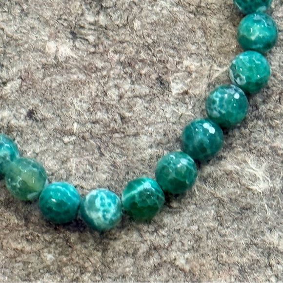 Faceted Green Crackle Agate Beads Strand ~30 Beads Teal Emerald Mixed Tones - Picture 7 of 8
